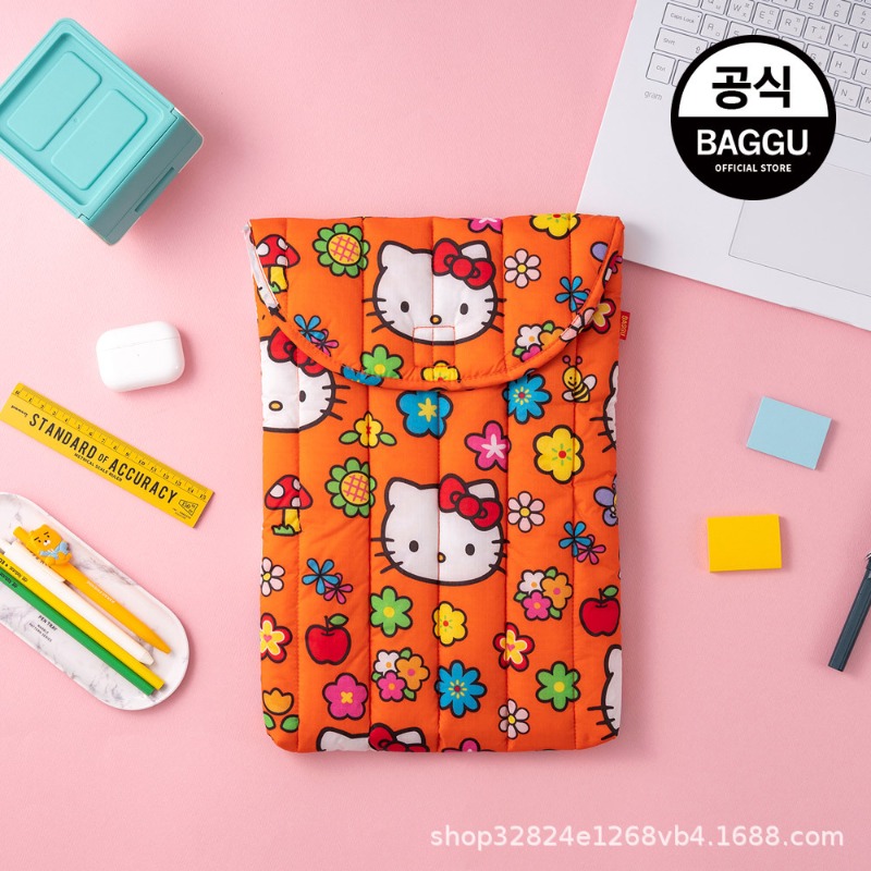 Hello Kitty Tablet Storage Bag - огляд і ціна Tablet Accessories Set