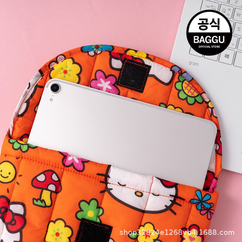 Hello Kitty Tablet Storage Bag - огляд і ціна Tablet Accessories Set